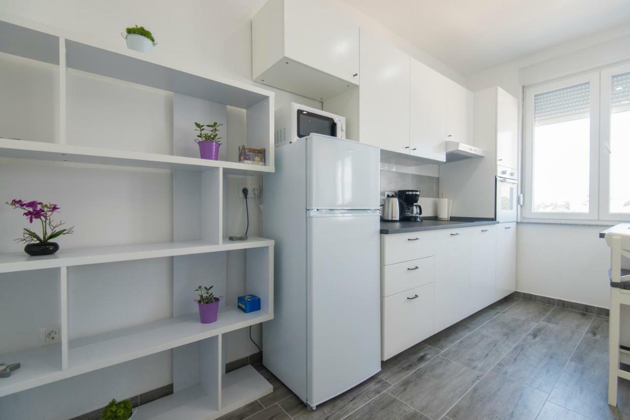 Pleasure 1 I 2 Apartment *